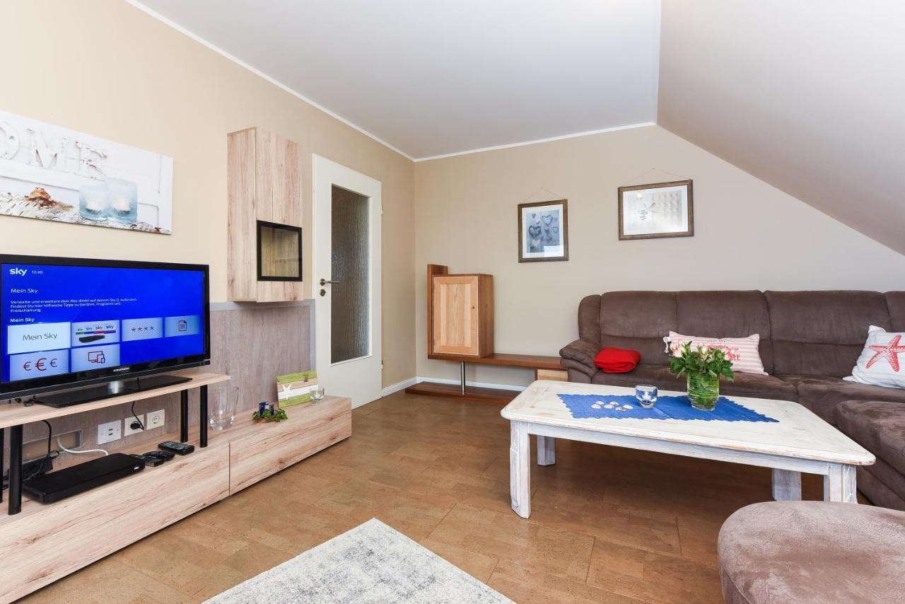 Ferienwohnung Haus Heimathafen เอเซินส์ ภายนอก รูปภาพ