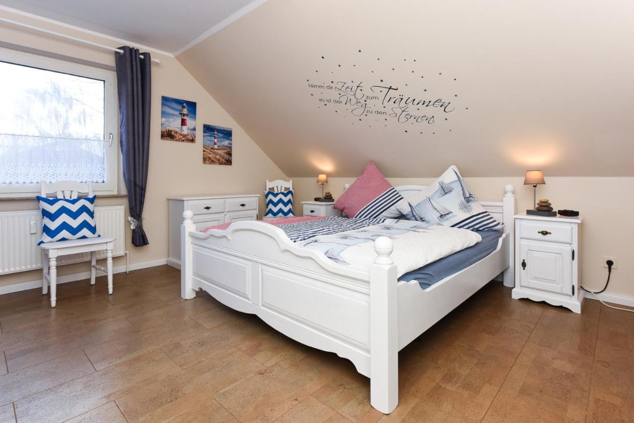 Ferienwohnung Haus Heimathafen เอเซินส์ ภายนอก รูปภาพ