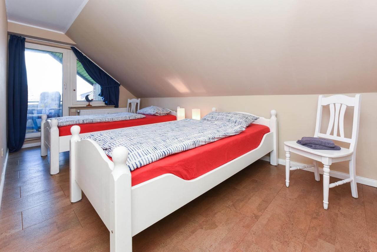 Ferienwohnung Haus Heimathafen เอเซินส์ ภายนอก รูปภาพ