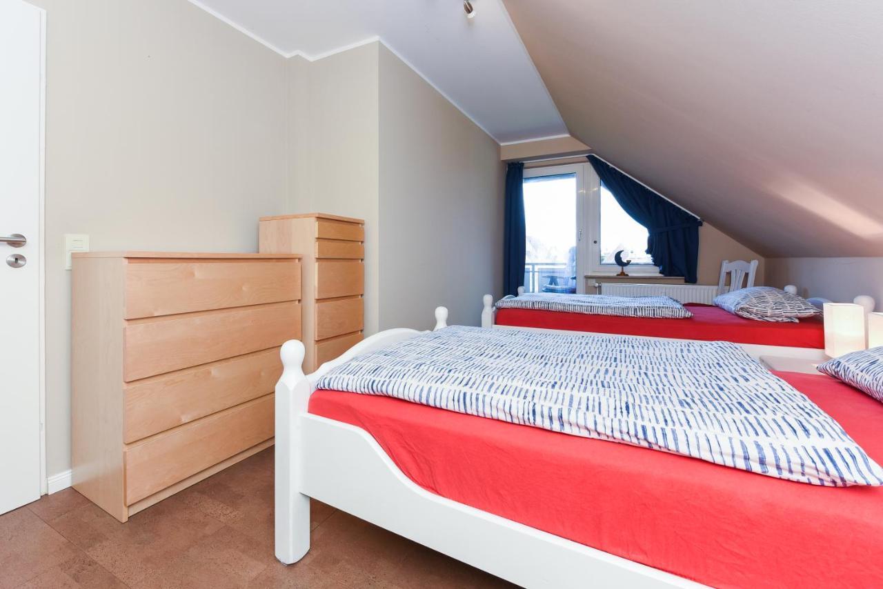 Ferienwohnung Haus Heimathafen เอเซินส์ ภายนอก รูปภาพ