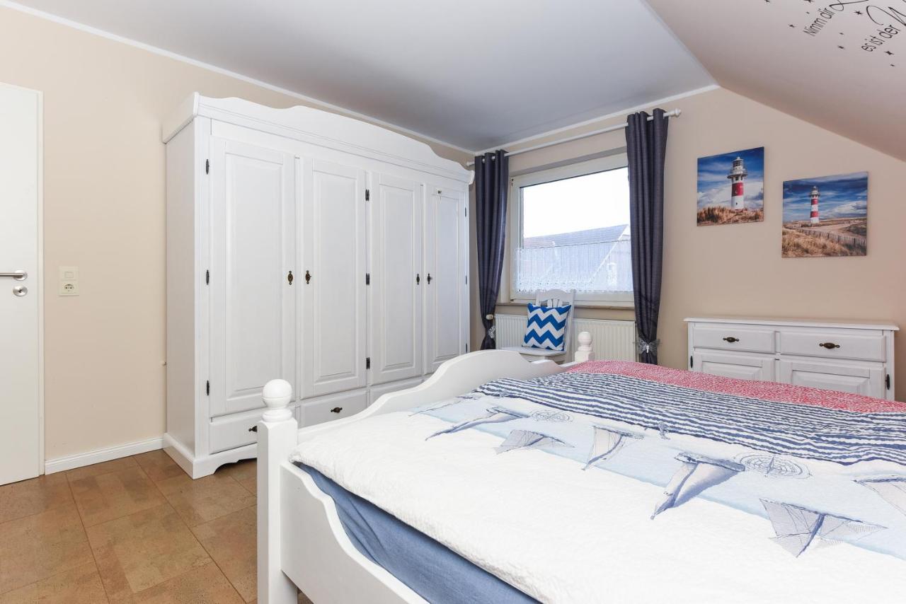 Ferienwohnung Haus Heimathafen เอเซินส์ ภายนอก รูปภาพ