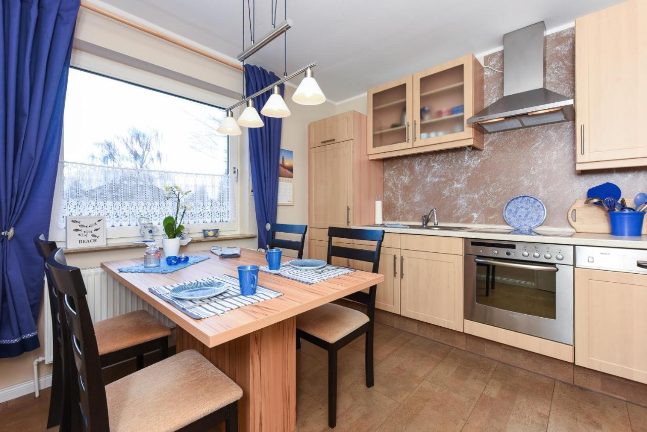 Ferienwohnung Haus Heimathafen เอเซินส์ ภายนอก รูปภาพ