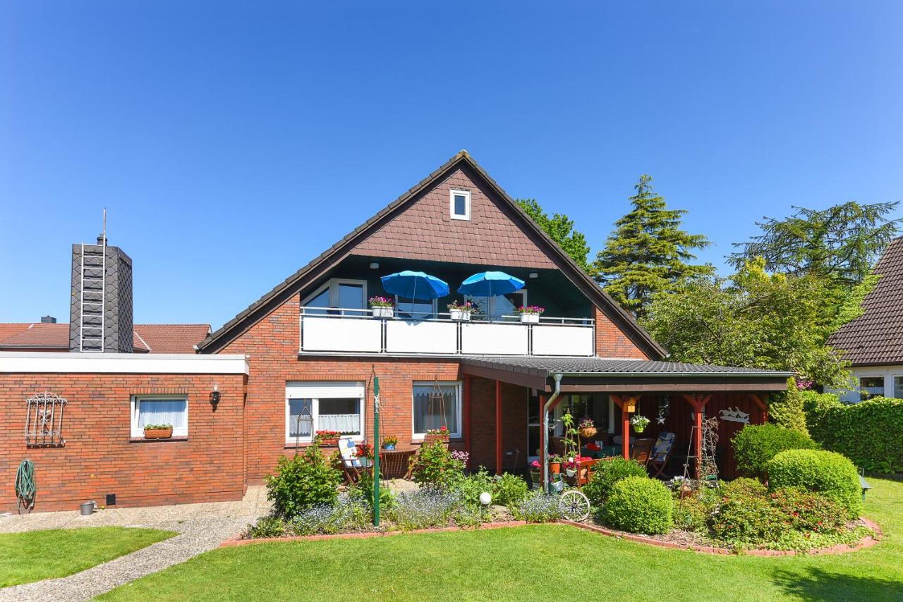 Ferienwohnung Haus Heimathafen เอเซินส์ ภายนอก รูปภาพ
